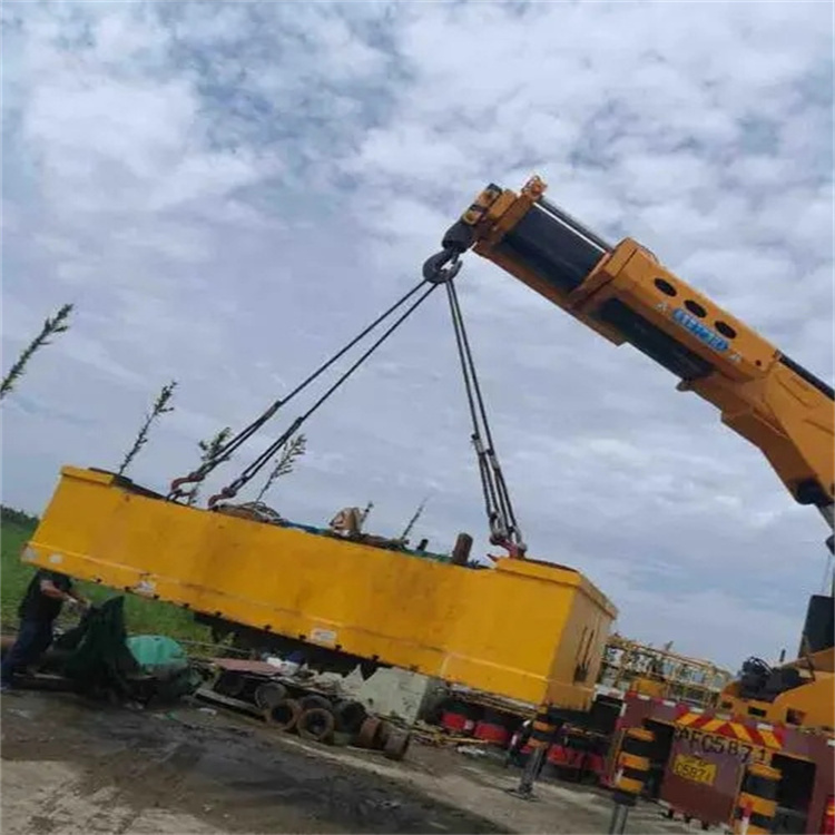 祁东吊车吊集装箱需要多少钱