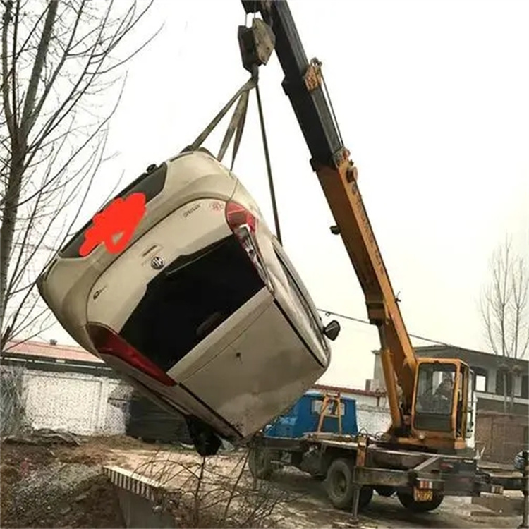 祁东吊车救援小汽车怎么吊